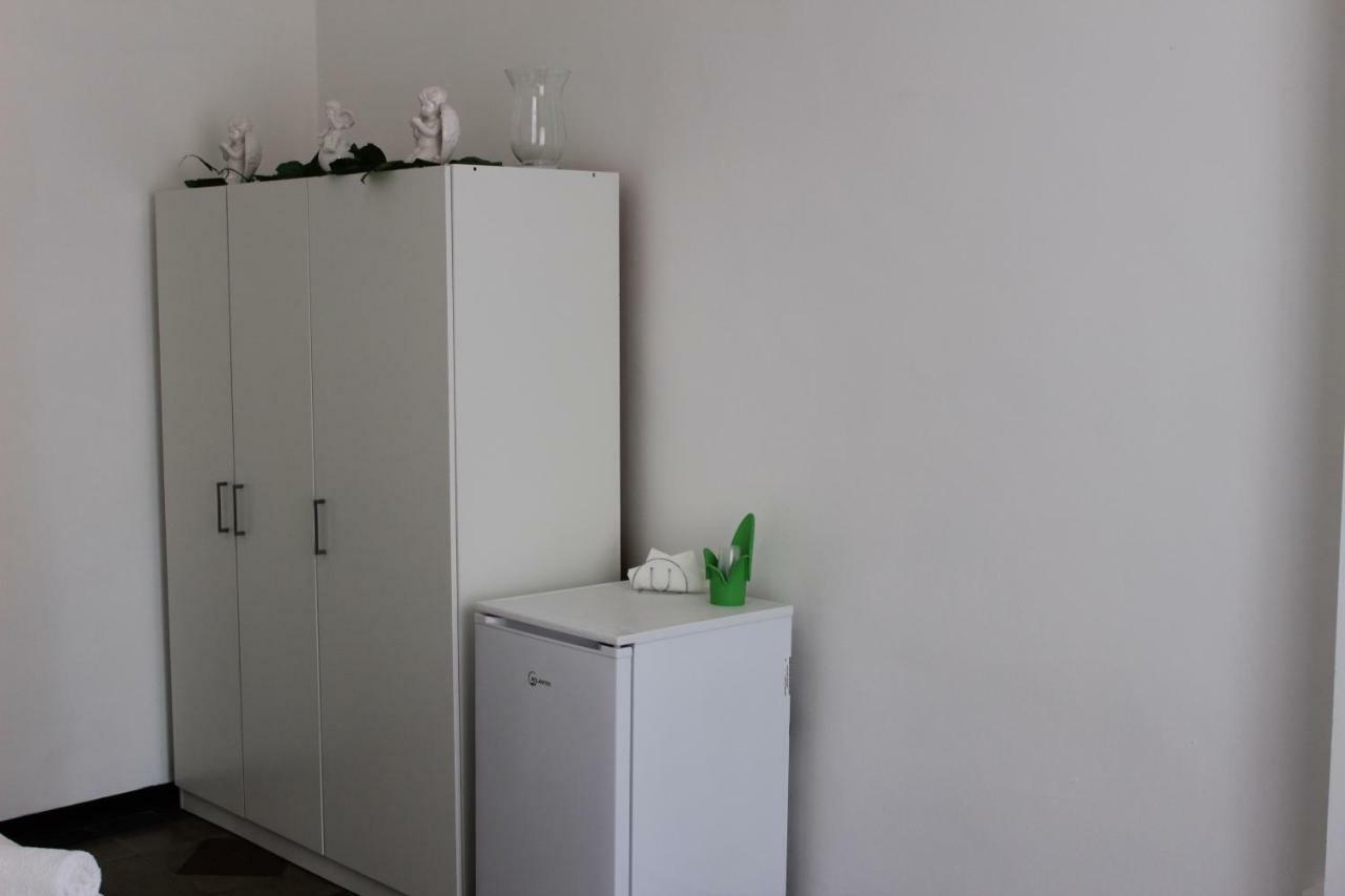 Musa Catánia Buitenkant foto